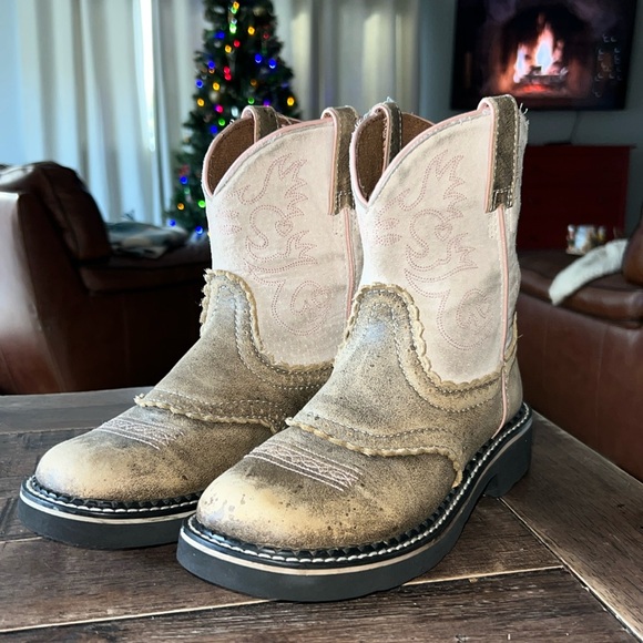 Ariat Other - Ariat Fatbaby Starstruck Two Tone Little Girls Cowboy Boots Size 3 Yee Haw!